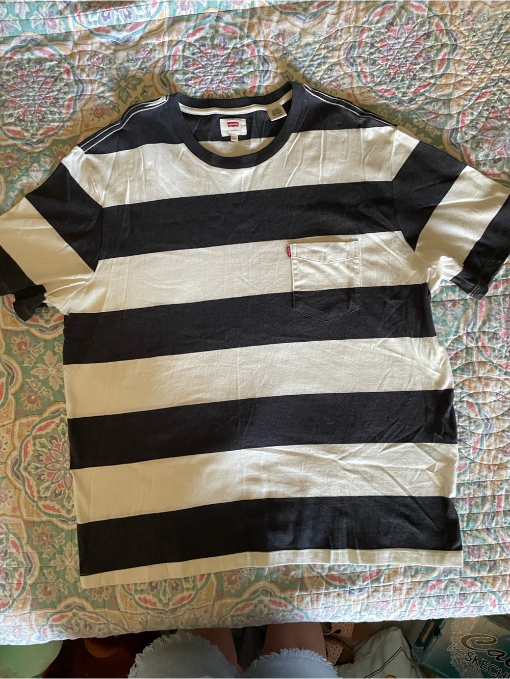 Levi's Men’s Navy & White Horizontal Stripe Pocket Tee. Size XXL